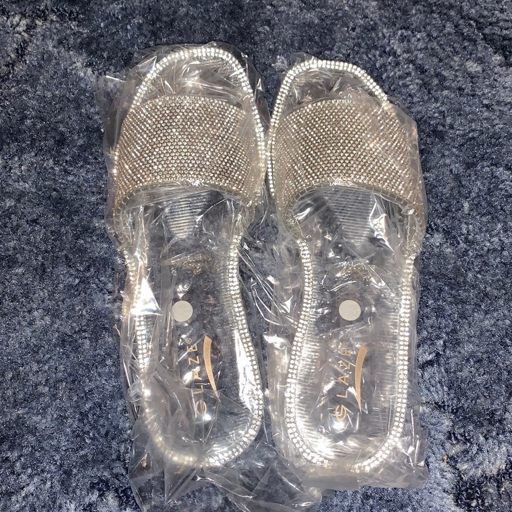 Sandals (NEW)